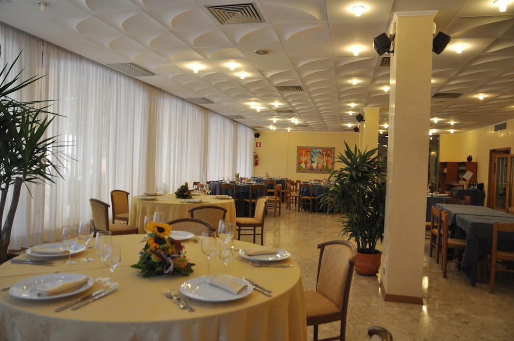 Hotel Terme Di San Vittore Genga (Ancona) Exterior foto